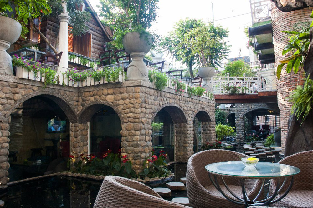 thiết kế quán cafe mộc oasis